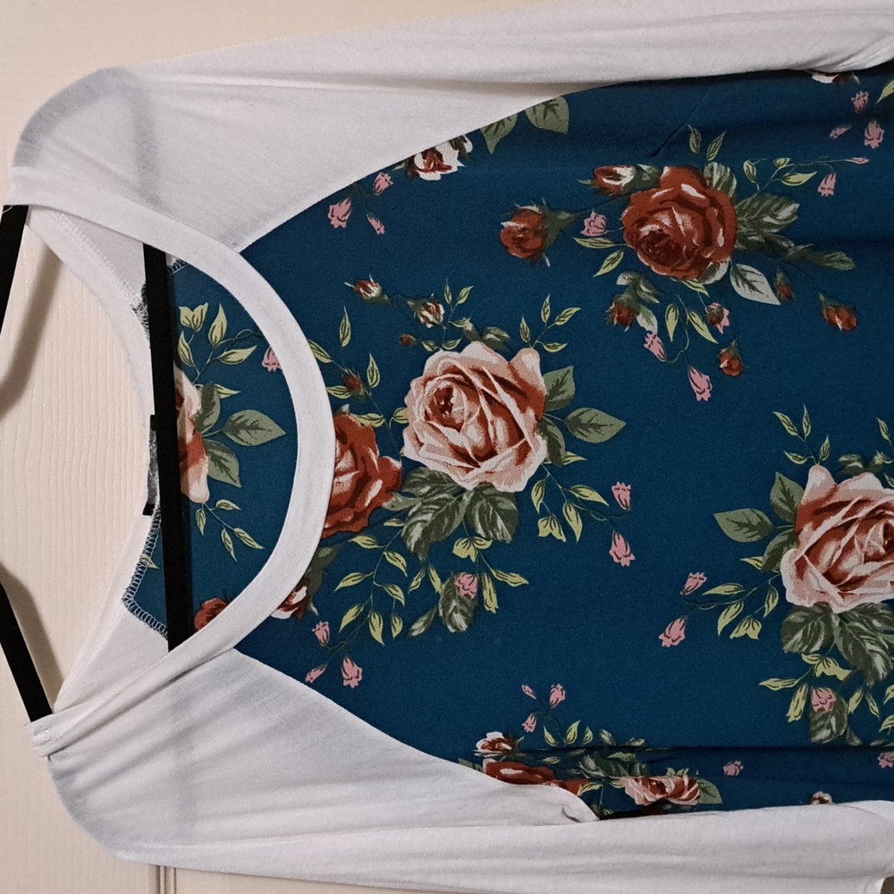 Annie's Closet Floral Tunic